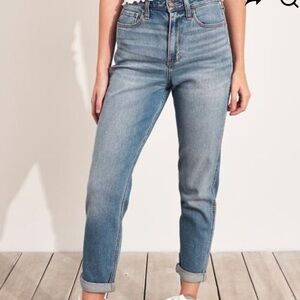 HOLLISTER Vintage Stretch Ultra High-rise Mom Jeans